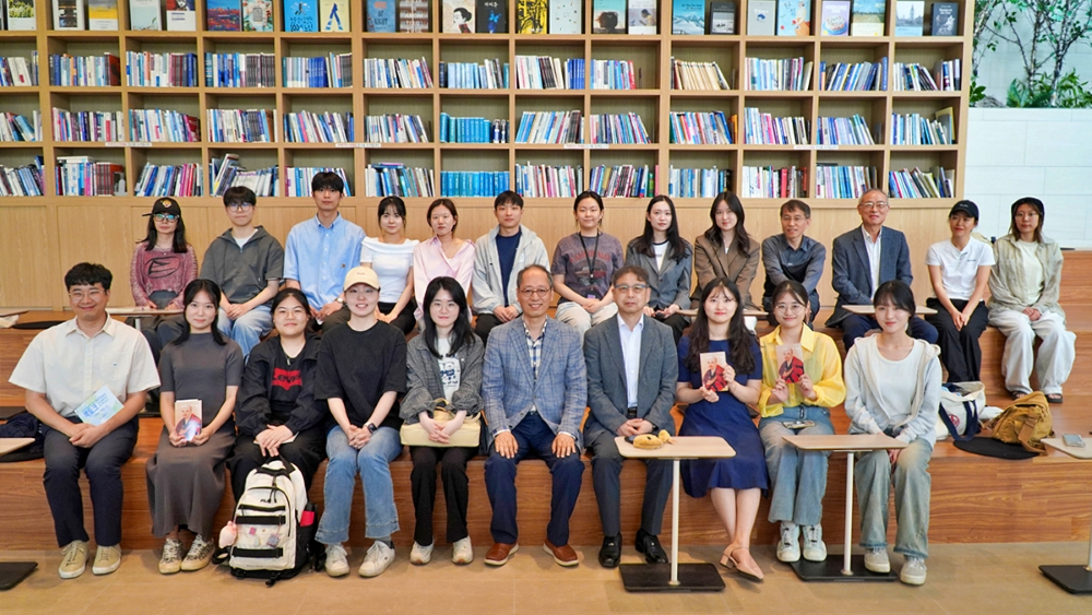 서울캠퍼스 도서관, 제2회 HUFStory 북토크 개최 이미지