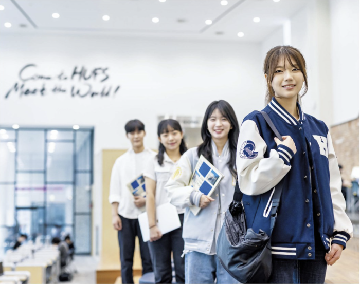 [조선일보]  AI로 재편되는 대학 교육  LG CNS와 계약학과 추진... 글로벌 AI 인재 키운다 대표이미지