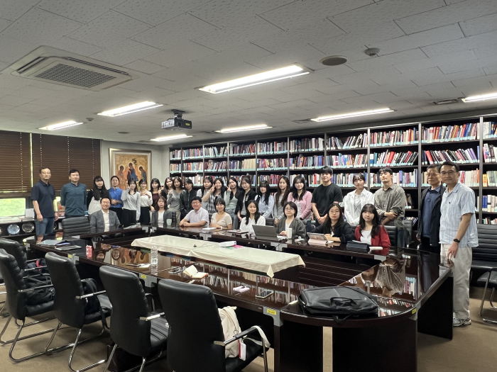 외교부 글로벌 녹색성장 서포터즈, 러시아연구소 방문 이미지